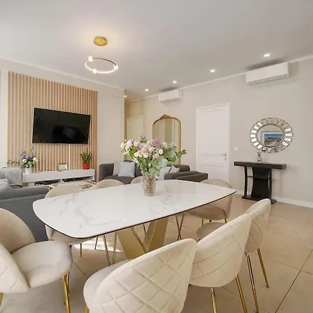 Appartement Deja Blue - Beautiful 4 Beds & 4 Baths, 10min From Palais, 4 Stars