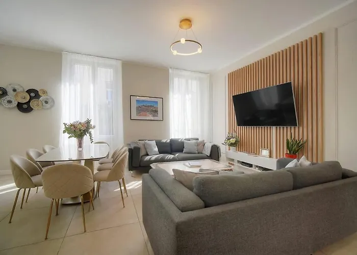 Deja Blue - Beautiful 4 Beds & 4 Baths, 10min From Palais, 4 Stars