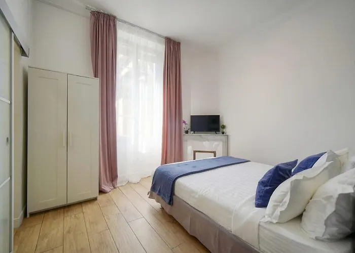 Deja Blue - Beautiful 4 Beds & 4 Baths, 10min From Palais, 4 Stars דירה קאן