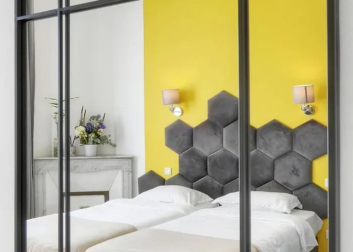 Deja Blue - Beautiful 4 Beds & 4 Baths, 10min From Palais, 4 Stars דירה *