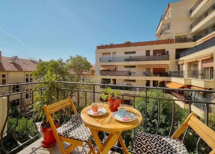 Deja Blue - Beautiful 4 Beds & 4 Baths, 10min From Palais, 4 Stars דירה