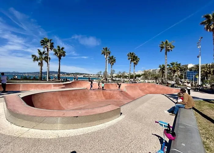 Deja Blue - Beautiful 4 Beds & 4 Baths, 10min From Palais, 4 Stars *