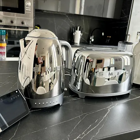 Διαμέρισμα Deja Blue - Beautiful 4 Beds & 4 Baths, 10min From Palais, 4 Stars *