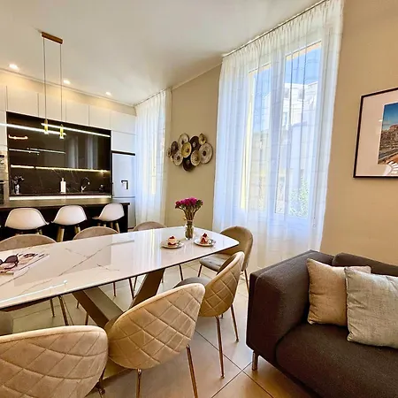 Apartment Beautiful 4 Beds & 4 Baths, 10min From Palais, 4 Stars