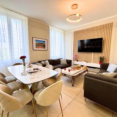 Beautiful 4 Beds & 4 Baths, 10min From Palais, 4 Stars Apartment *