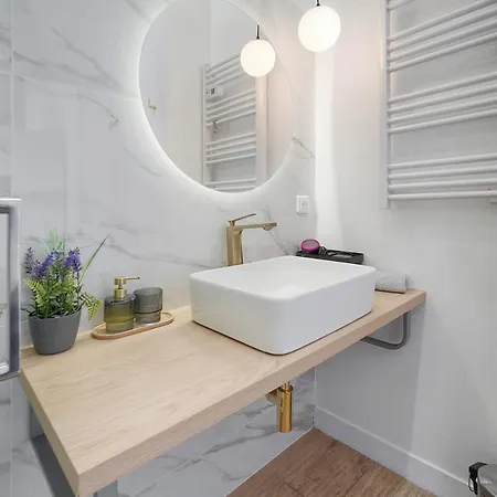 Deja Blue - Beautiful 4 Beds & 4 Baths, 10min From Palais, 4 Stars Apartmán Cannes