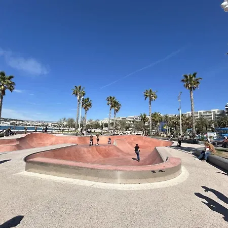Apartmán Deja Blue - Beautiful 4 Beds & 4 Baths, 10min From Palais, 4 Stars *