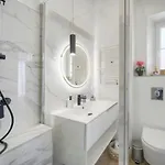 Deja Blue - Beautiful 4 Beds & 4 Baths, 10min From Palais, 4 Stars Appartement *